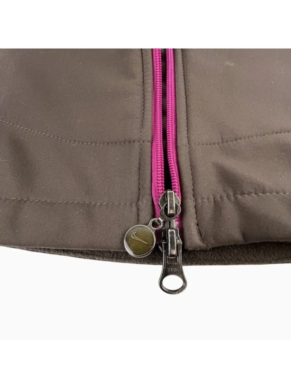 Womens XL Nike Brown Softshell Jacket With Pink Accents Full Zip Fleece-Lined